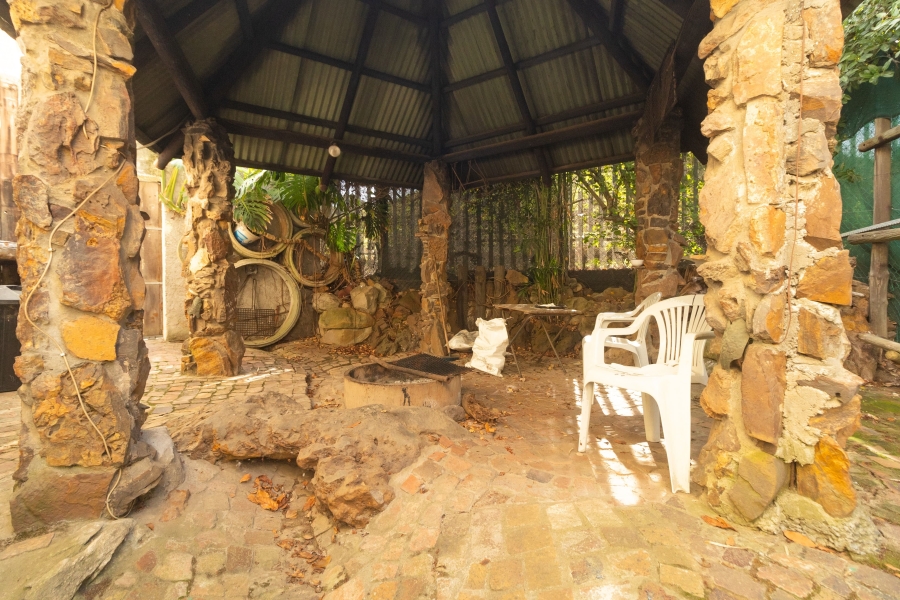 4 Bedroom Property for Sale in Avondale Western Cape